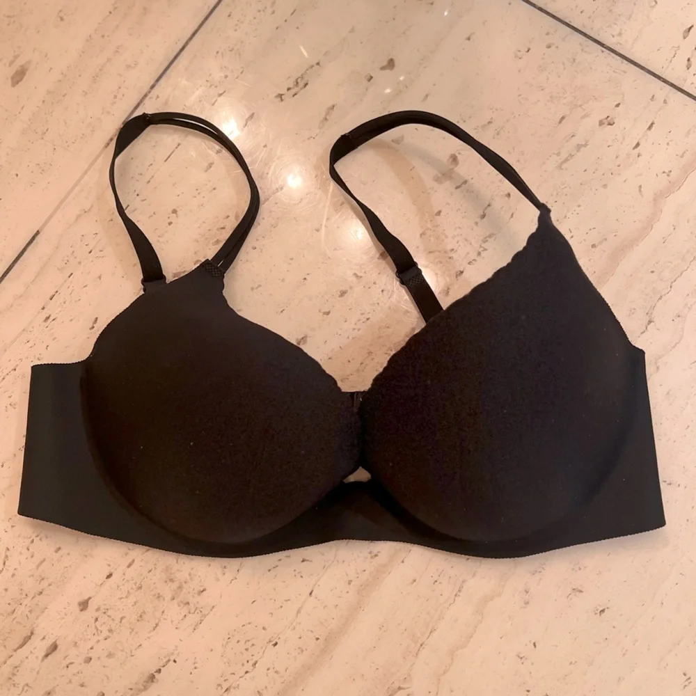 Angels Secret Embrace Bra by Victoria's Secret - Picture 3 of 5